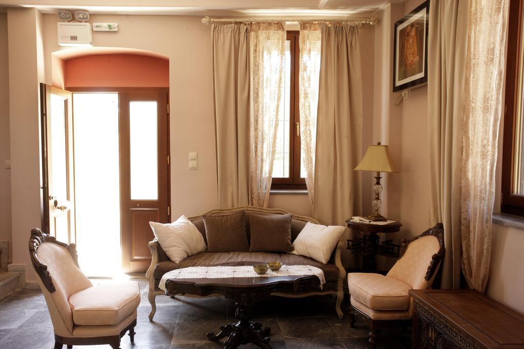 Véssa Traditional Hotel Ianthe מראה חיצוני תמונה