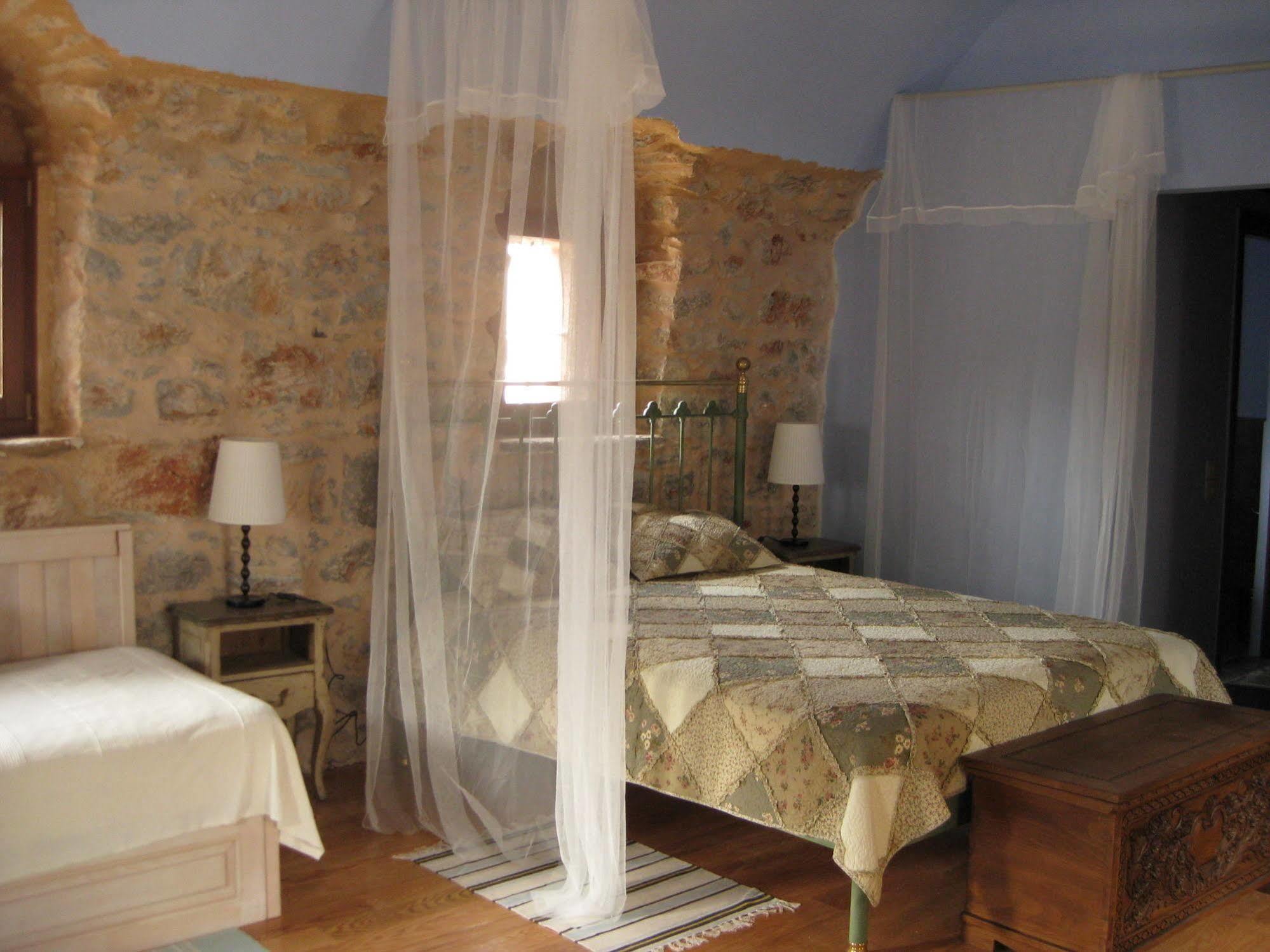 Véssa Traditional Hotel Ianthe מראה חיצוני תמונה